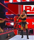 WWE_Monday_Night_Raw_2018_02_05_720p_HDTV_x264-NWCHD_mp4_006655137.jpg
