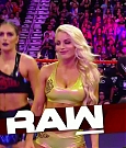 WWE_Monday_Night_Raw_2018_04_09_720p_HDTV_x264-NWCHD_mp4_003154792.jpg