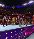 WWE_Monday_Night_Raw_2018_04_09_720p_HDTV_x264-NWCHD_mp4_003197866.jpg